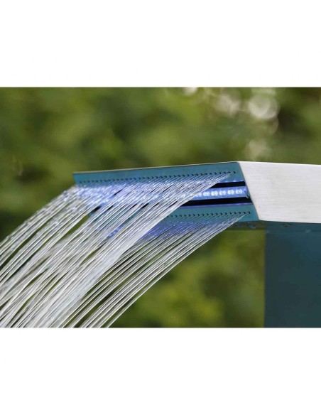Cascade design pour les étangs et les piscines